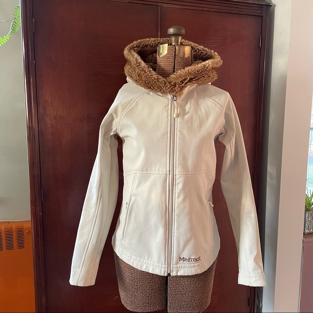 Marmot women’s jacket sz S